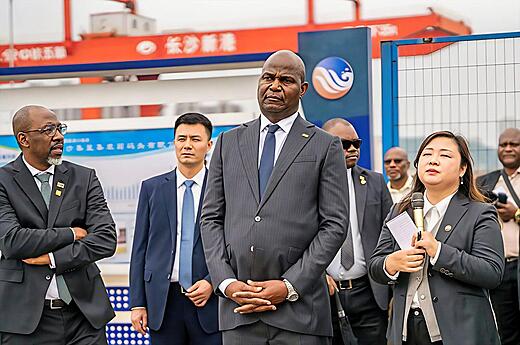 Visita ao Porto de Changsha